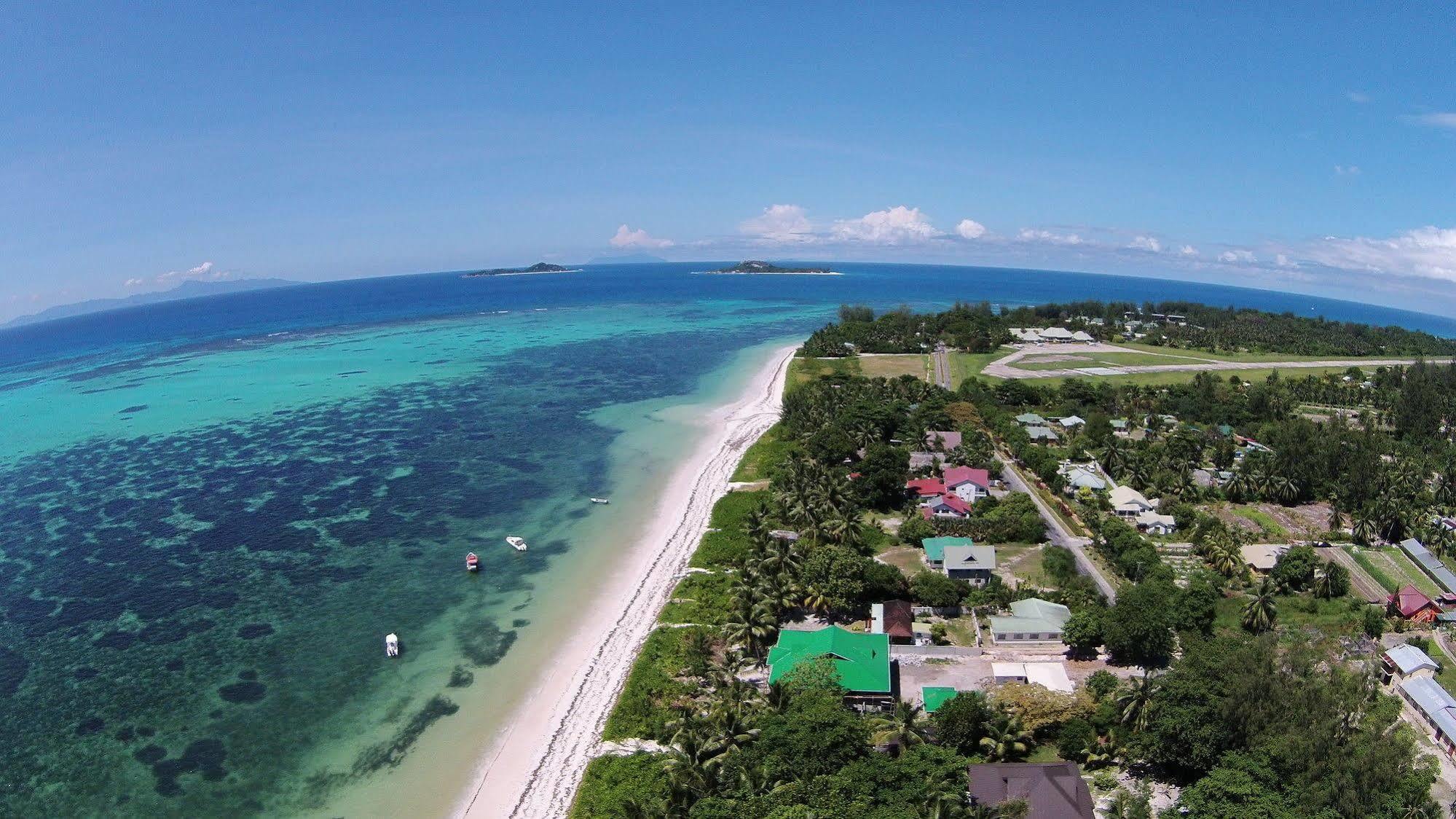 Ocean Jewels Resort Grand Anse  Exterior foto