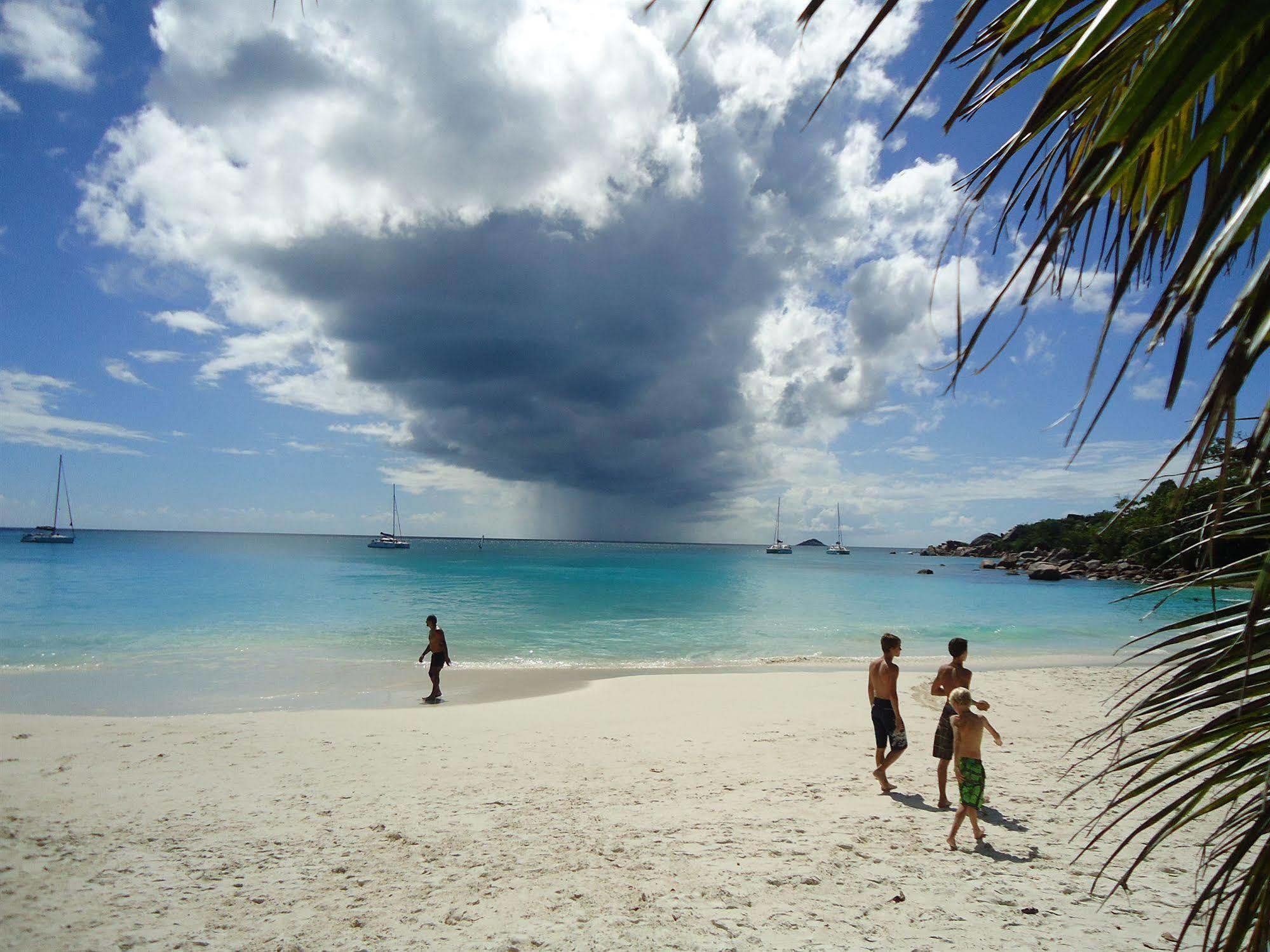 Ocean Jewels Resort Grand Anse  Exterior foto