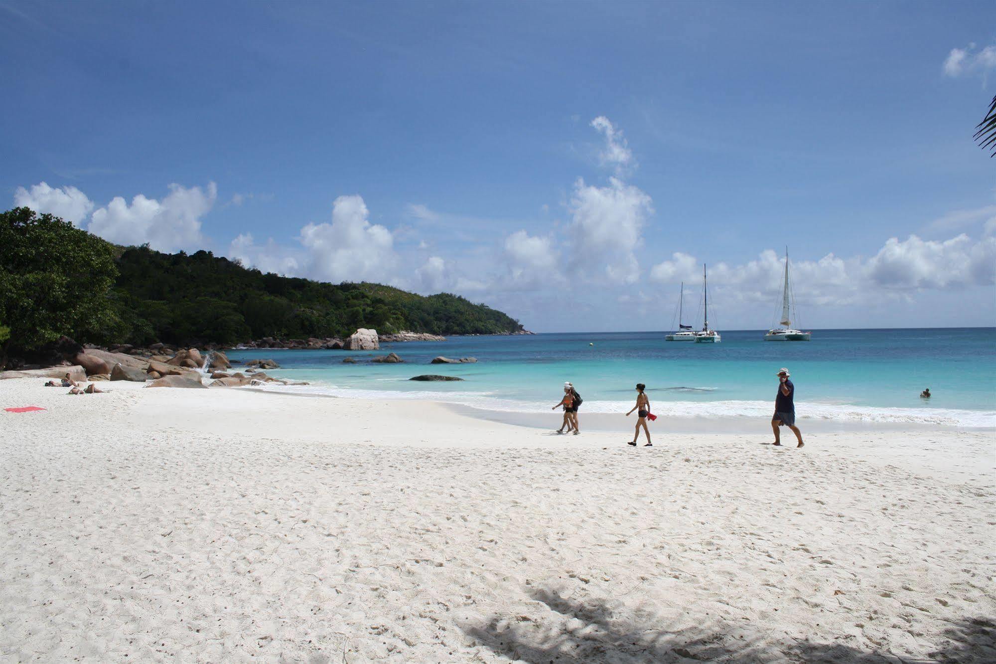 Ocean Jewels Resort Grand Anse  Exterior foto